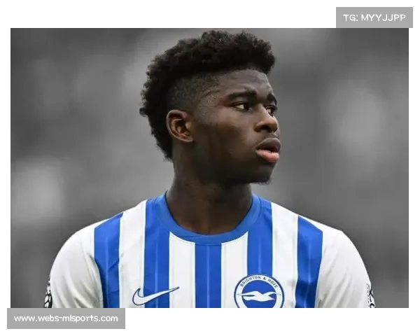 曼联猎物巴莱巴状态持续低迷，对阵维拉仅22分钟被换下